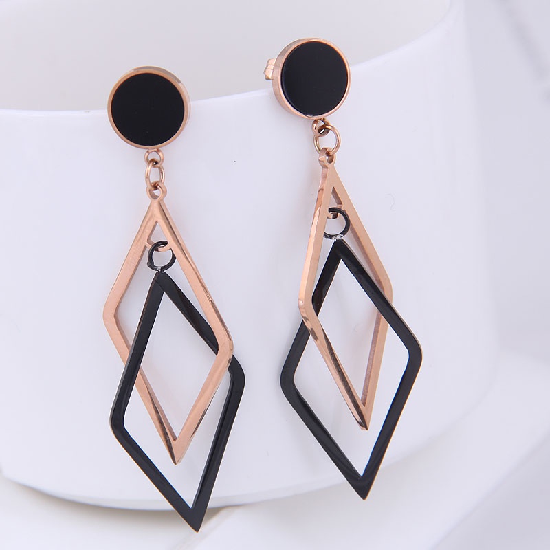 Korean version of fashion simple geometric shape titanium steel personalized temperament earrings