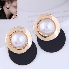 European and American fashion gold simple light luxury exaggerated earrings