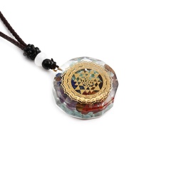 Runen-Pailletten-Halskette im europäischen Stil Blume des Lebens Sieben-Chakra-Energie-Anhänger-Halskette