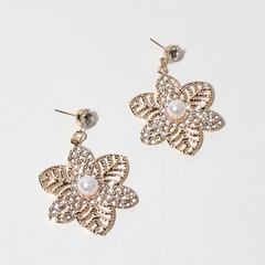 Korean fashion personality retro elegant flower earrings sweet temperament petal super fairy simple earrings
