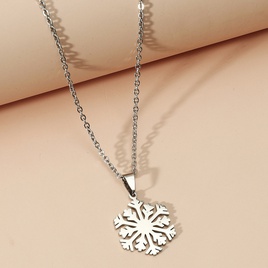 Wholesale Hollow Snowflake Pendant Titanium Steel Clavicle Chain Nihaojewelrypicture12