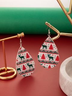 Boucles d'oreilles en cuir PU avec arbre de Noël amusant à la mode européenne et américaine