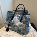 2021 new fashion embroidery shoulder bag autumn and winter texture commuter tote bagpicture20