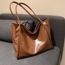 Soft Leather Big Handbag New 2021 Fall Winter Fashion Retro Shoulder Commuter Work Womens Bag Solid Color Tote Bagpicture20
