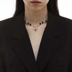 Korean niche design sense hip-hop personality diamond-studded spider necklace wholesale