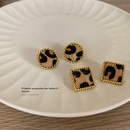 Autumn and winter leopard print plush round retro earringspicture10