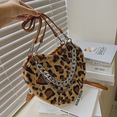 Cartoon cute heart love chain bag messenger bag 2021 autumn and winter leopard print fashion messenger bag