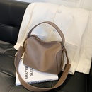 Handbag Fashion Wide Shoulder Strap One Shoulder Atmospheric Retro Bag 2021 New Fall Large Capacity Pure Color Messenger Bagpicture18