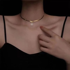 Collier de perles en os de serpent sens du design français collier coréen femme en gros