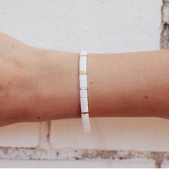 ins böhmischen Stil Nischendesign Herbst und Winter neues Tila Glas Reisperlenarmband Persönlichkeit weißes kleines Armband
