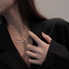 Korean titanium steel micro-inlaid zircon geometric round pendant round necklace wholesale
