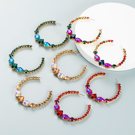 Boucles d'oreilles en forme de C de diamants colorés incrustés d'alliage créatif de personnalité de la mode NHLN450629's discount tags