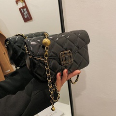 Embroidered thread autumn and winter new fashion rhombus chain small square bag