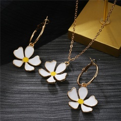 Small fresh daisy flower dripping oil sweet earring necklace set