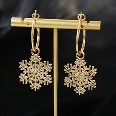 European and American Foreign Trade Christmas Earrings Simple Christmas Hollow Snowflake Earrings Christmas Gift Gift Hot Sale