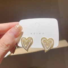 Koreanische mikroeingelegte Zirkon-Mehrschicht-Perlen-Liebes-Ohrringe Großhandel