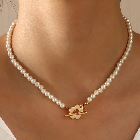 French temperament pearl necklace creative OT buckle metal flower necklace's discount tags