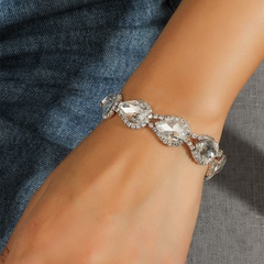 Fashion water drop shape rhinestone alloy bracelet