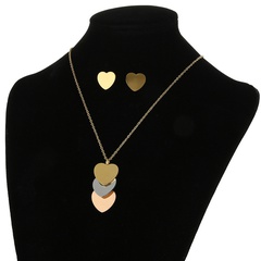 European and American Fashion Stainless Steel Heart Pendant Necklace Earrings Clavicle Chain Heart Set