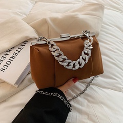 fashion underarm bag 2021 autumn and winter new style chain diagonal female bag wholesale