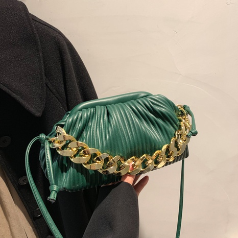2021 nouveau sac de messager à la mode chaîne de mode féminine sac de coquille portable en gros's discount tags