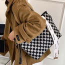 Autumn and winter largecapacity bags new fashion checkerboard commuter shoulder tote bagpicture24