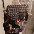 2021 new fashion autumn and winter oneshoulder messenger bag saddle bag wholesalepicture20