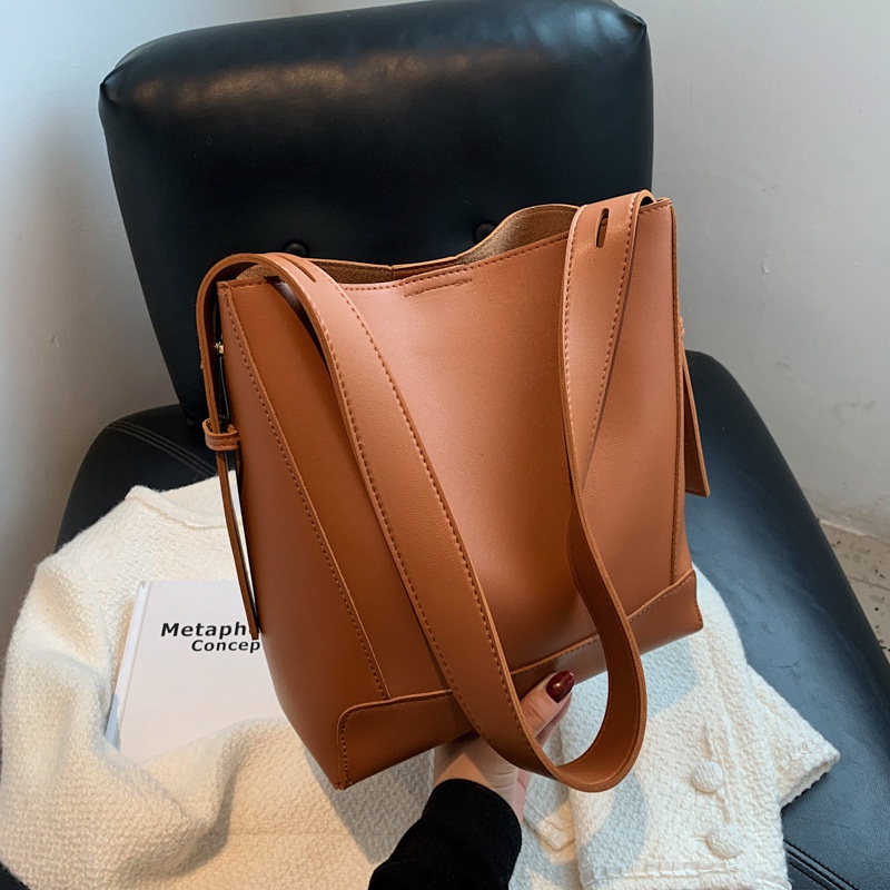 bucket bag autumn soft leather largecapacity bag 2021 new work commute shoulder messenger bag