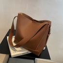 bucket bag autumn soft leather largecapacity bag 2021 new work commute shoulder messenger bagpicture20