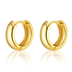 simple anillo liso anillo de hebilla de oreja plateado cobre pendientes perforados de oro de 18 quilates al por mayor