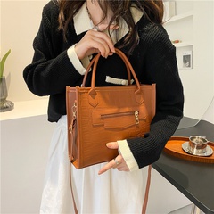 2022 Autumn New Women's Bags Trendy Commuter Bag Simple Casual Retro Textured Shoulder Messenger Bag Handbag