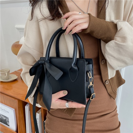 2022 Autumn New Western Style Scarf Small Square Bag Internet Celebrity Wedding Women's Fashion Portable Shoulder Crossbody Texture Small Bag's discount tags