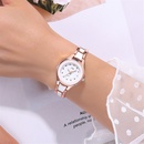 Petit et dlicat bracelet montre  quartz tendance de la mode corenne ensemble de montrebracelet clout de diamantspicture11