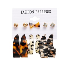 new retro earrings set 6 pairs creative personality leopard print C-shaped peach heart pearl earrings