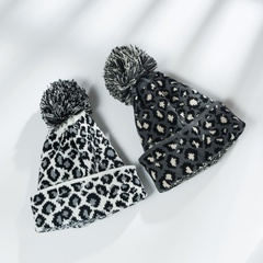 autumn and winter Korean version of the net red curly knitted hat hair ball leopard hat