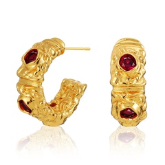 European and American niche design sense irregular C-shaped earrings 18K copper plated gold red zircon earrings
