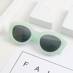 accessoires de petite monture carrés lunettes de soleil assorties