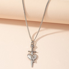 new sweater chain European and American cross-border love necklace hip hop trend cool skull clavicle chain