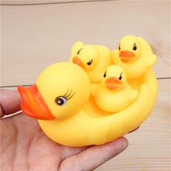Wholesale ducks called playing ducks baby bathing swimming toys