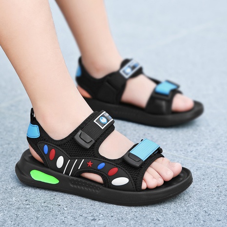Été nouvelles sandales pour enfants colorées à semelles souples légères chaussures d'étudiant de pataugeoire en plein air à la mode NHLIA459091's discount tags