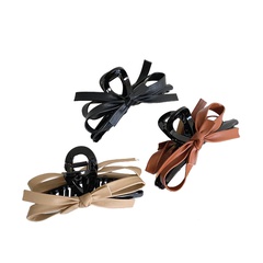Korean simple pu imitation leather bow catch clip new fashion hair catch shark clip wholesale