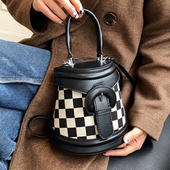 Autumn and winter bags niche lattice messenger bag fashion all-match portable bucket bag