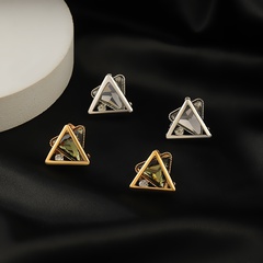 Korean Style Simple Alloy Small Three-Dimensional Triangle Earrings Retro Sweet Temperamental Cold Style Geometric Earrings Girl