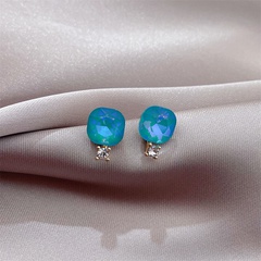 Koreanische Version von einfachen und süßen kleinen blauen Ohrringen Mode kleine frische Ohrringe leichte Luxusohrringe