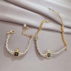 Personality Digital Simple Korean Necklace Fashion Bracelet Perfume Bottle Clavicle Chain