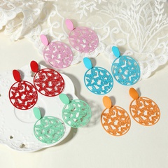 Koreanische Retro-Temperament-Trend personal isierte kreative Ohrringe Mode einfache Metalls prüh farbe hohle ovale Schmetterlings ohrringe