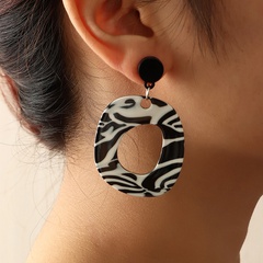cross-border European and American earrings creative design sense acrylic cow pattern earrings thin geometric hollow earrings