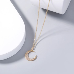 Collier de style ins de vente chaude européenne et américaine simple pendentif lune classique cuivre zircon accessoires de chaîne de clavicule