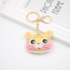 Cross-border classic cute little tiger pu leather keychain European and American student schoolbag tiger car pendant
