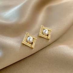 Ins wind net celebrity geometric zircon copper earrings female micro-studded pearl earrings cold wind design temperament ear jewelry